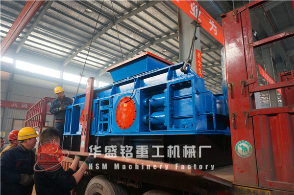 液壓對(duì)輥破碎機(jī)圖片