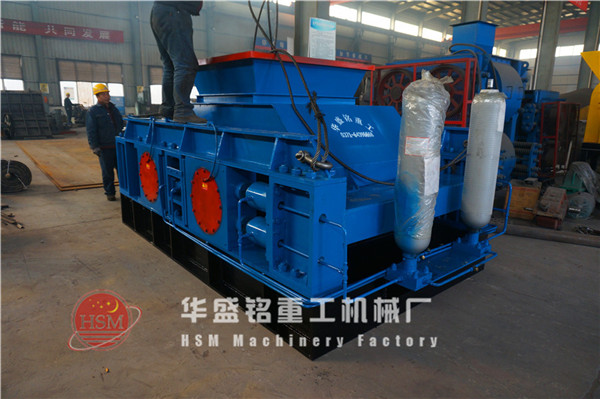 液壓對(duì)輥破碎機(jī)圖片